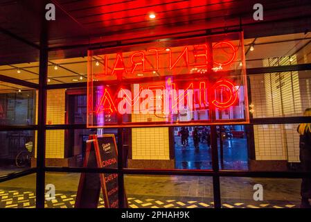 Picturehouse Central Cinema an der Ecke Shaftesbury Avenue, einer berühmten Straße im West End Theatre Land, London, England, Großbritannien Stockfoto