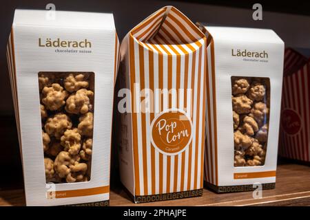 Laderach ist ein gehobener Schweizer Chocolatier an der 537 Fifth Avenue in New York City, USA, 2023 Stockfoto