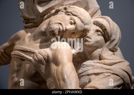 Michelangelos unvollendetes Bandini Pietá wird im Museum Opera del Duomo in Florenz ausgestellt. In seine 70s geschnitzt. Stockfoto