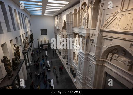 Rekonstruktion der alten Fassade des Doms im Museo dell'Opera del Duomo in Florenz Stockfoto