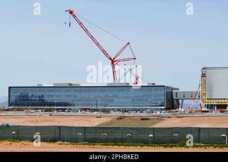 Phoenix, Arizona - März 08 2023: Bau des Wafers Fab 21 der Taiwan Semiconductor Manufacturing Company (TSMC) in North Phoenix im Gange. Stockfoto