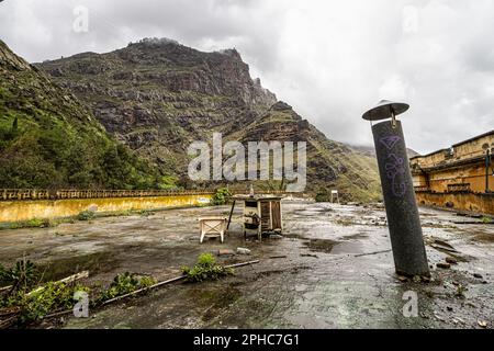 Lost Place Balneario Los Berrazales, Botteleria Agua de Agaete in Valle de Agaete auf Gran Canaria, Kanarische Inseln, Spanien. Stockfoto