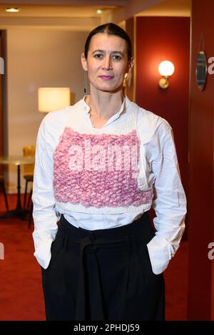 Paris, Frankreich. 27. März 2023. Dancer Clementine Deluy besucht die Premiere der Dancing Pina im Kino Arlequin auf Marsh 27 in Paris, Frankreich. Foto: Laurent Zabulon/ABACAPRESS.COM Kredit: Abaca Press/Alamy Live News Stockfoto