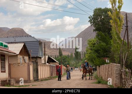 Straßenszene in Kirgisistan Stockfoto