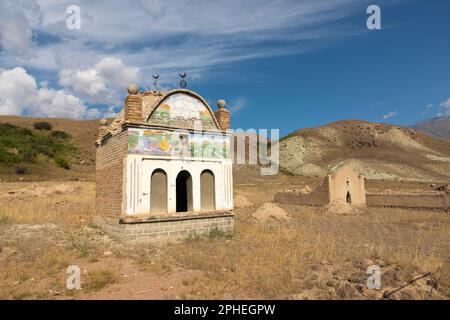 Historischer Friedhof in der Nähe von Kysyl Oi, Kirgisistan Stockfoto