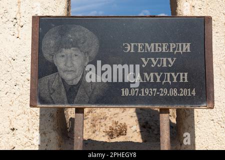 Historischer Friedhof in der Nähe von Kysyl Oi, Kirgisistan Stockfoto