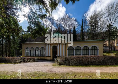 Pavillon des Waldes Quellwasser (Tschechische Lesní pramen) - kleine westböhmische Kurstadt Marianske Lazne (Marienbad) - Tschechische Republik Stockfoto