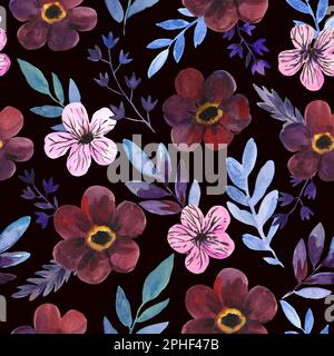Wasserfarbenes, nahtloses Muster mit süßen dunkelvioletten Blumen und blauen Blättern. Freihändiges, ausdrucksstarkes Malen. Romantischer Aufdruck für Einladung und Stoff. Stockfoto