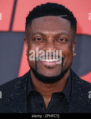 WESTWOOD, LOS ANGELES, KALIFORNIEN, USA - MÄRZ 27: Der amerikanische Stand-up-Komiker und Schauspieler Chris Tucker trifft am 27. März 2023 im Regency Village Theatre in Westwood, Los Angeles, Kalifornien, USA auf der Weltpremiere der Amazon Studios und der „Air“ von Skydance Media ein. (Foto von Xavier Collin/Image Press Agency) Stockfoto