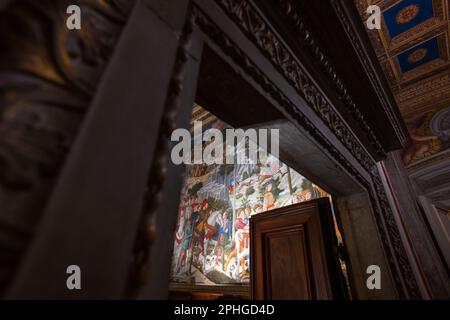 Benozzo Gozzolis Prozession der Magi-Fresken in der Medici-Kapelle im Palazzo Medici-Riccardi, Florenz Stockfoto