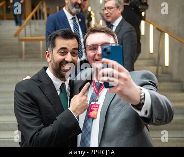 Edinburgh, Schottland, Großbritannien. 28. März 2023. ABBILDUNG: Humza Yousaf MSP wird zum nächsten Ersten Minister Schottlands gewählt. Kredit: Colin D Fisher/CDFIMAGES.COM Kredit: Colin Fisher/Alamy Live News Stockfoto