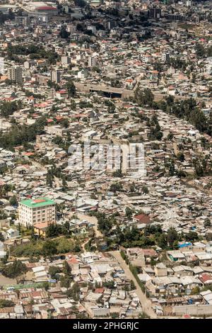 Die Slums von Addis Abeba, Äthiopien, aus der Vogelperspektive Stockfoto