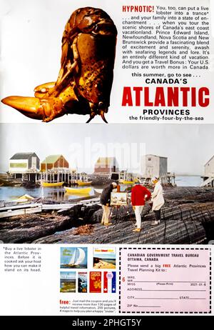 Reisewerbung der kanadischen atlantischen Provinzen in einer Zeitschrift NatGeo, April 1966 Stockfoto