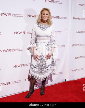 New York, Usa. 28. März 2023. Sandra Lee trifft am Dienstag, den 28. März 2023 in New York City auf dem roten Teppich bei den New York Women in Film and Television's 43. Annual Muse Awards in der Cipriani 42. Street ein. Foto: John Angelillo/UPI Credit: UPI/Alamy Live News Stockfoto