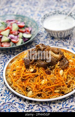 kabuli pulao (luxuriöser Pilaf), afghanisches Nationalgericht Stockfoto