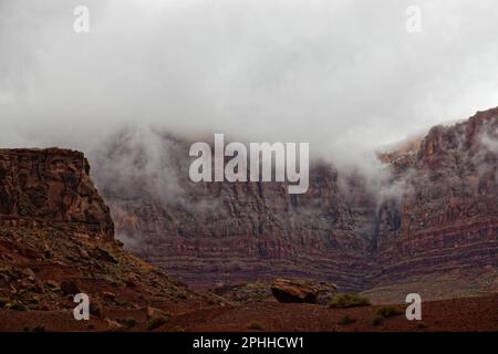 Wolken an regnerischen Tagen in der Nähe von Marble Canyon, Arizona, USA Stockfoto