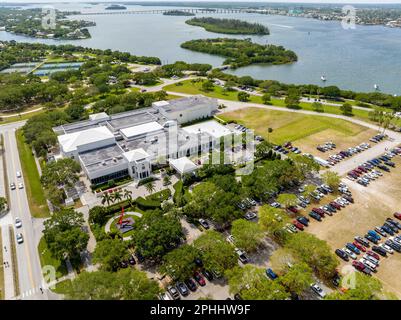 Vero Beach, FL, USA - 18. März 2023: Luftfoto des Vero Beach Museum of Art Stockfoto