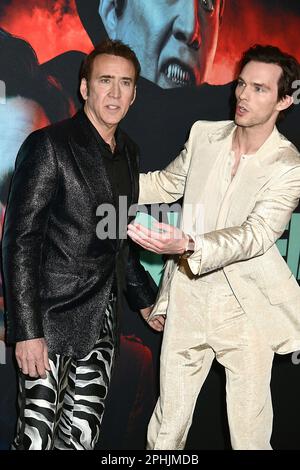 Nicholas Cage und Nicolas Hoult besuchen am 28. März 2023 den Universal-Film Premiere von „Renfield“ im Museum of Modern Art in New York, New York, USA. Robin Platzer/Twin Images/Credit: SIPA USA/Alamy Live News Stockfoto