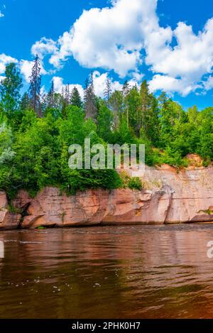 Kuku Cliffs im Gauja-Nationalpark in Lettland. Stockfoto