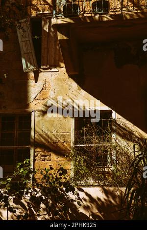 Zerstörtes Haus in Tyre Lebanon Stockfoto