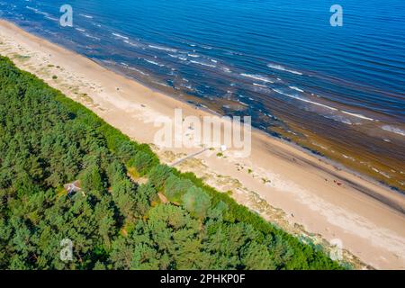 Panoramablick auf einen Strand in Jurmala, Lettland. Stockfoto