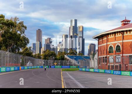 Melbourne, Victoria, Australien. 29. März 2023. MELBOURNE, AUSTRALIEN - MÄRZ 29: Atmosphäre vor dem Rennen auf der Rennstrecke beim australischen Formel-1-Grand Prix 2023 am 29. März 2023 (Kreditbild: © Chris Putnam/ZUMA Press Wire) – NUR REDAKTIONELLE VERWENDUNG! Nicht für den kommerziellen GEBRAUCH! Stockfoto