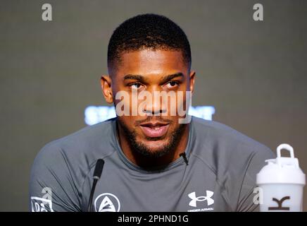 Anthony Joshua während einer Pressekonferenz im Nobu Hotel London Portman Square, London. Bilddatum: Mittwoch, 29. März 2023. Stockfoto