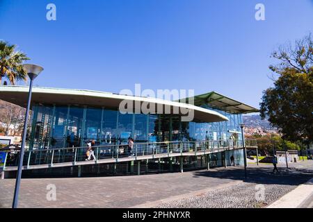 Die untere Endstation der Seilbahn Teleferico do Funchal ab Monte. Funchal, Madeira, Portugal Stockfoto