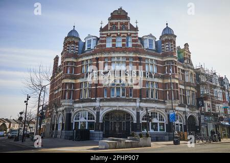 The Salisbury Hotel, Green Lanes, Harringay Ladder, London Borough of Haringey, England, Großbritannien. Stockfoto