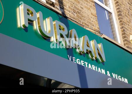 Puraam Vegetarian and Vegan Restaurant, Turnpike Lane, Harringay Ladder, London Borough of Haringey, England, Großbritannien. Stockfoto