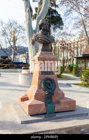 Tiflis, Georgien - 18. Februar 2023: Denkmal für den Dichter Alexander Puschkin in Tiflis Stockfoto