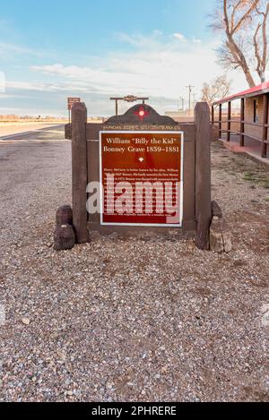 Marker erklärt das Leben des Verbrechens, angeführt von Henry McCarty alias Billy the Kid, der von Sheriff Pat Garrett in Ft. Sumner, New Mexico. Stockfoto