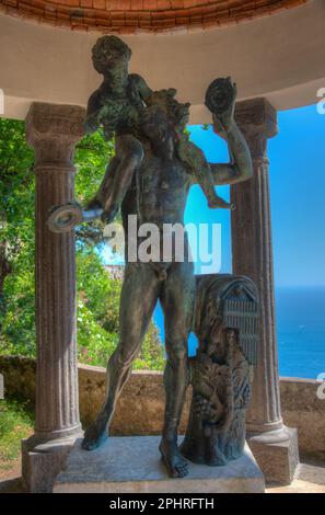 Tempel des Bacchus in der Villa Cimbrone in Ravello, Italien. Stockfoto