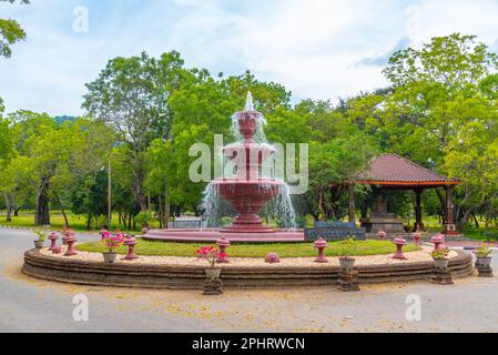 Brunnen an der buddhistischen Stätte Mihintale in Sri Lanka. Stockfoto