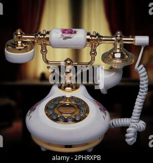 Ein schönes und seltenes altmodisches Keramiktelefon Stockfoto