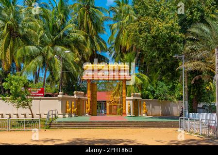 Kataragama ist ein wichtiger Wallfahrtsort in Sri Lanka, der für Buddhisten, Hinduisten, Muslime und Veddah wichtig ist. Stockfoto