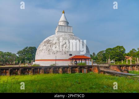 Yatala Dalada Wehera in Tissamaharama, Sri Lanka an einem sonnigen Tag. Stockfoto