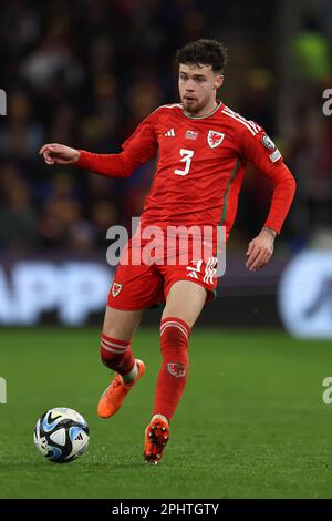 Cardiff, Großbritannien. 28. März 2023. Neco Williams aus Wales in Aktion. Wales gegen Lettland, UEFA Euro 2024 Qualifier International Group D im Cardiff City Stadium in Cardiff, Südwales, am Dienstag, den 28. März 2023. Nur redaktionelle Verwendung. Bild von Andrew Orchard/Andrew Orchard Sportfotografie/Alamy Live News Credit: Andrew Orchard Sportfotografie/Alamy Live News Stockfoto