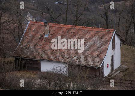 Visegrad: Landhaus auf der Seite des Zitadellenhügels. Ungarn Stockfoto