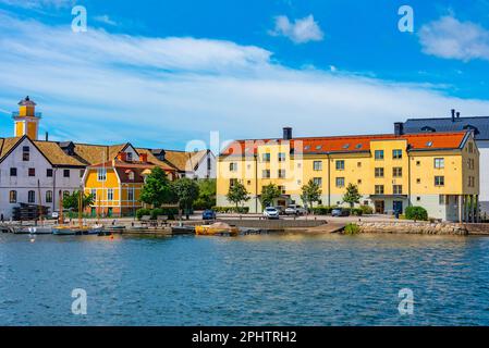 Traditionelle Hafengebäude in Karlskrona, Schweden. Stockfoto