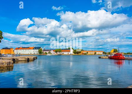 Traditionelle Hafengebäude in Karlskrona, Schweden. Stockfoto