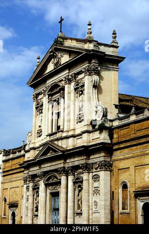 Fassade von Santa Maria della Vittoria in Rom, Italien Stockfoto