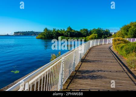 Promenade an der Cardiff Bay in Wales, Großbritannien. Stockfoto