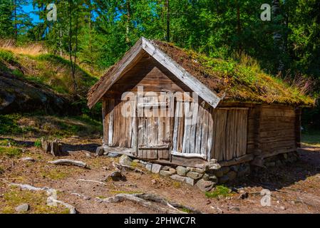 Holzgebäude im Seurasaari Open-Air Museum in Helsinki, Finnland. Stockfoto