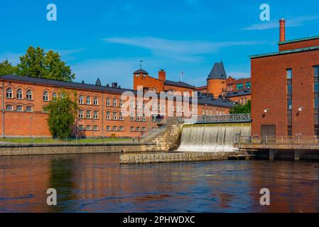 Die Tammerkoski-Fälle in Tampere, Finnland. Stockfoto