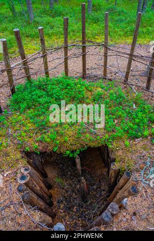 Jagdfallen im Kierikki Stone Age Centre in Finnland. Stockfoto