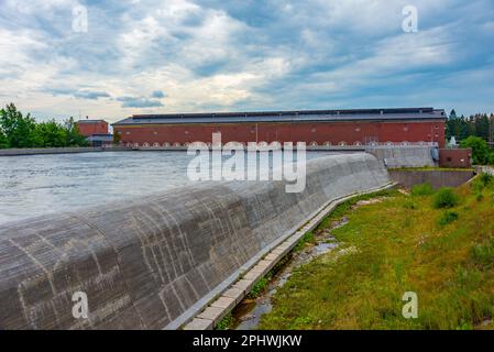 Imatra-Stromschnellen während eines niedrigen Wasserflusses in Finnland. Stockfoto