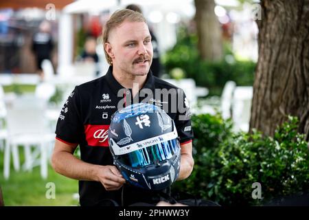 Melbourne, Australie. 30. März 2023. BOTTAS Valtteri (FIN), Alfa Romeo F1 Team Einsatz C43, Portraithelm, Casque, während der Formel 1 des australischen Grand Prix 2023, 3. Runde der Formel-1-Weltmeisterschaft 2023 von 31. März bis 2. April 2023 auf der Albert Park Circuit in Melbourne, Australien – Foto Xavi Bonilla/DPPI Gutschrift: DPPI Media/Alamy Live News Stockfoto