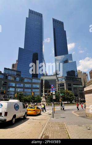 Das Deutsche Bank Center ( ehemals AOL Time Warner Center ) am Columbus Circle in Manhattan, New York City, NY, USA. Stockfoto