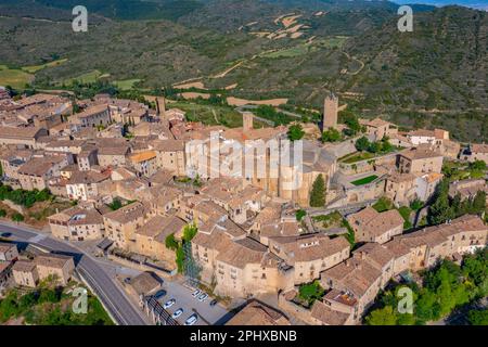 Panoramablick auf das spanische Dorf Sos del Rey Catolico. Stockfoto
